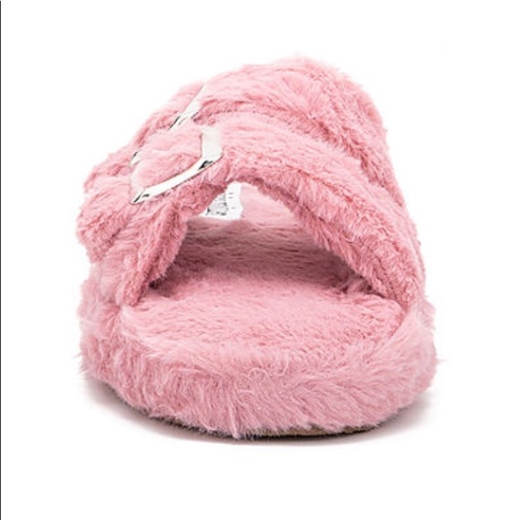 Fuzzy Slip-On Slides - Picture 7 of 8
